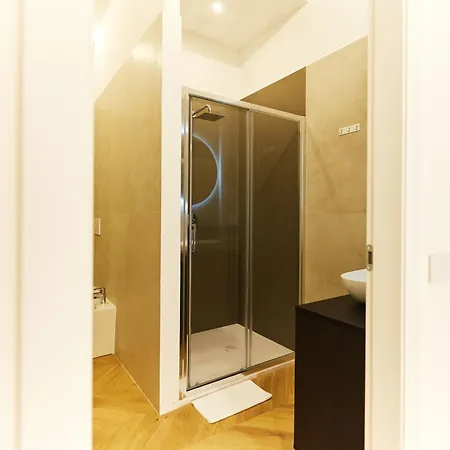 דירה Duomo Imperial Suits - Modern And Comfortable *