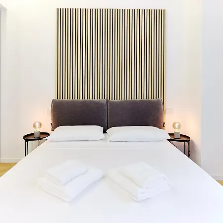 Appartement Duomo Imperial Suits - Modern And Comfortable Milaan