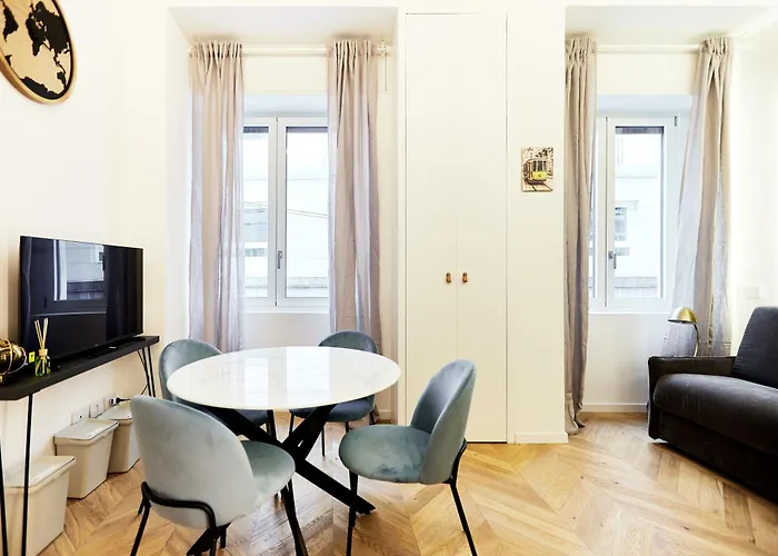 Duomo Imperial Suits - Modern And Comfortable * Milan