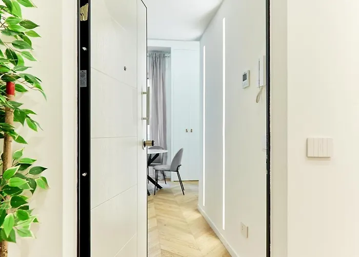 Duomo Imperial Suits - Modern And Comfortable Milan