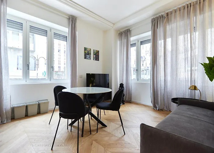 Duomo Imperial Suits - Modern And Comfortable Apartment