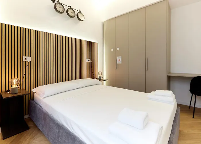 Apartment Duomo Imperial Suits - Modern And Comfortable Milan